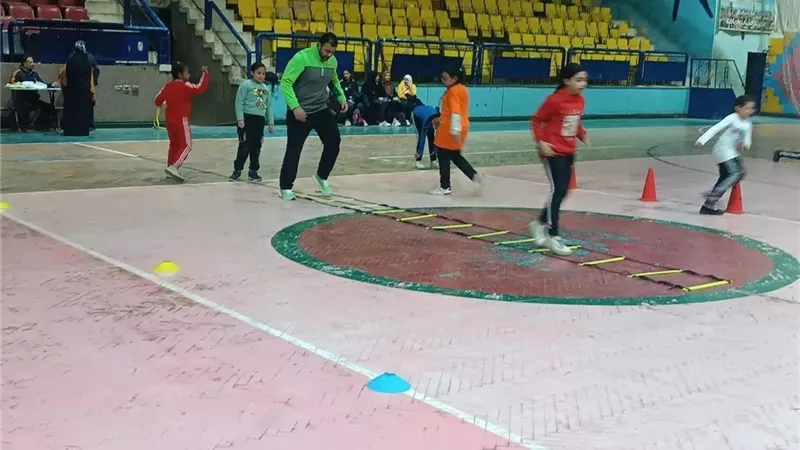 عقد لقاءات مع الأندية الكبرى.. أنشطة مكثفة لقطاع الرياضة بالشرقية 