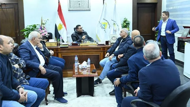 وزير الإسكان: تسريع تنفيذ «مارينا 8» ومتابعة موقف بحيرات وبوغاز نيو مارينا