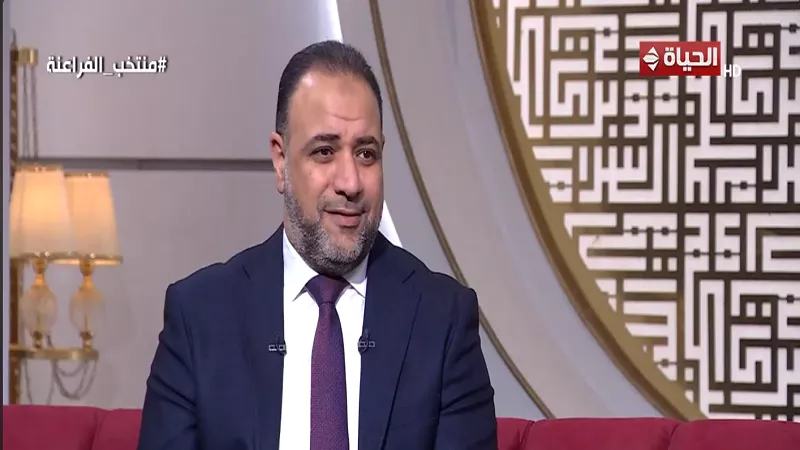 أيمن أبو عمر: معايير التقييم عند الله تختلف تمامًا عن معايير البشر|فيديو