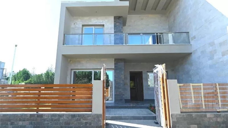 الإسكان: برنامج زمني مكثف لمشروع توصيل مياه بحيرة نيو مارينا