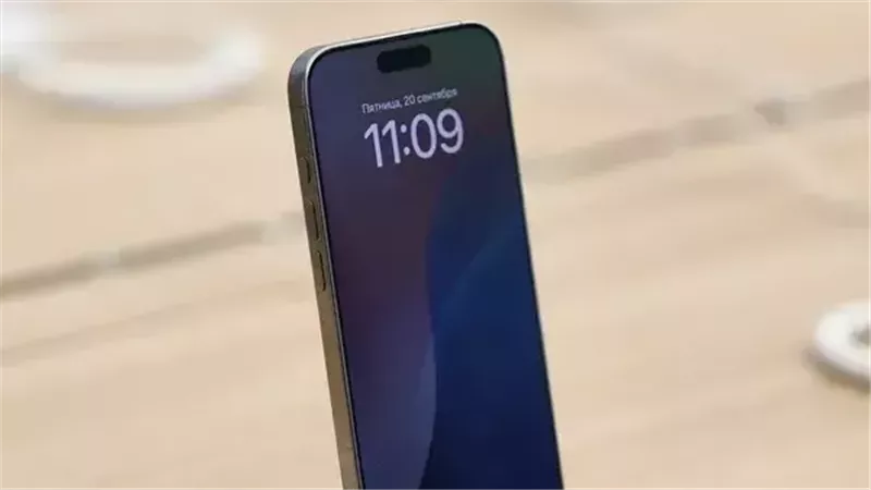 تباطؤ انتشار iOS 26 يعرض مئات الملايين من أجهزة آيفون لمخاطر أمنية