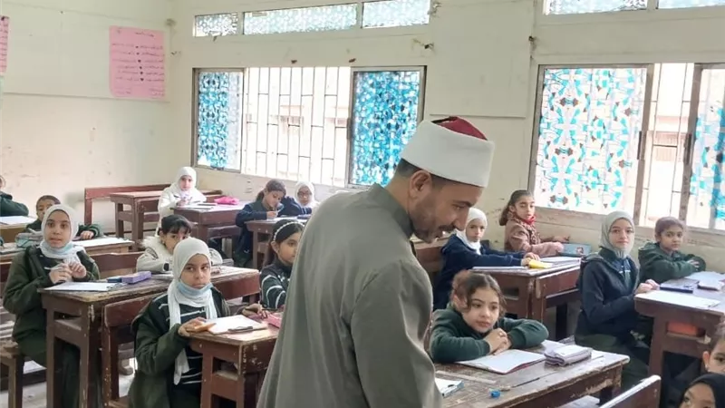 متابعات وحسم فوري لأي تجاوزات.. القاهرة الأزهرية تضبط إيقاع الامتحانات