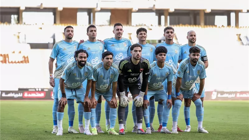 الأهلي يهزم فاركو برباعية وينعش آماله في كأس عاصمة مصر 