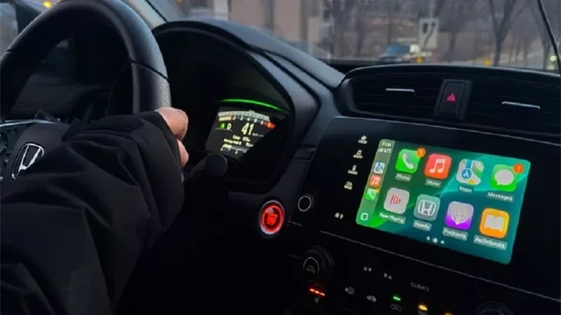 هل يعمل Apple CarPlay بدون إنترنت؟.. كل ما يجب أن تعرفه قبل القيادة