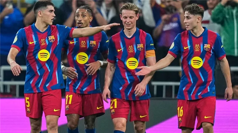 ملامح تشكيل برشلونة لمواجهة ريال مدريد بكلاسيكو السوبر الإسباني 2026