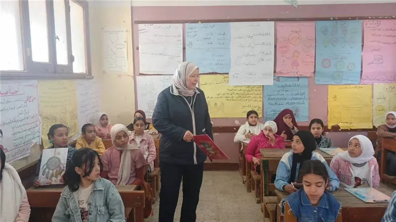 متابعة ميدانية لامتحانات نصف العام بمدارس إهناسيا ببني سويف