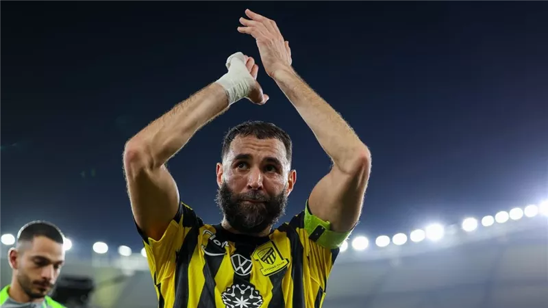 أسطورة الاتحاد السعودي.. بنزيما يواصل كتابة التاريخ 