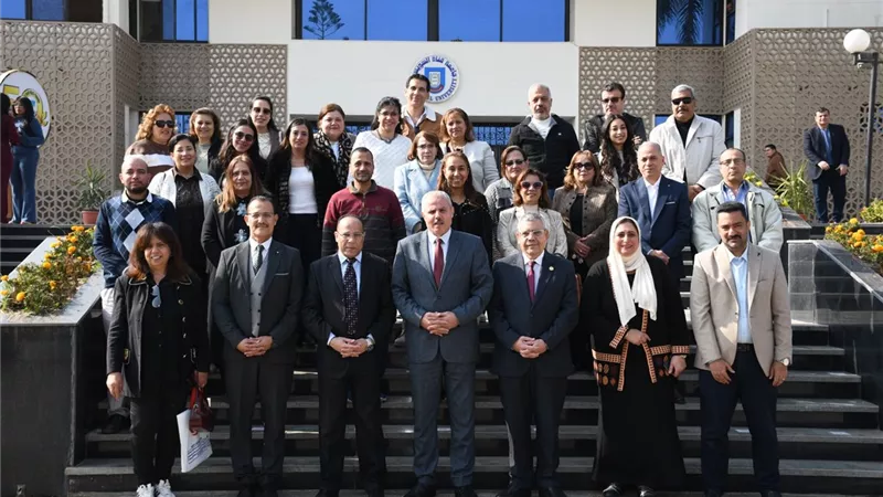 جامعة قناة السويس تحتفي بعيد الميلاد المجيد 