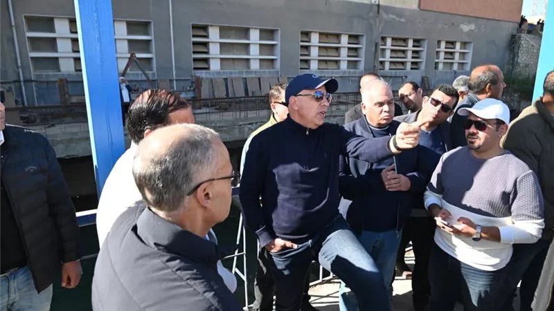 وزير الري يوجه بتوسعة ترعة النصر وحل أزمة العمالة الفنية بالمحطات|صور 