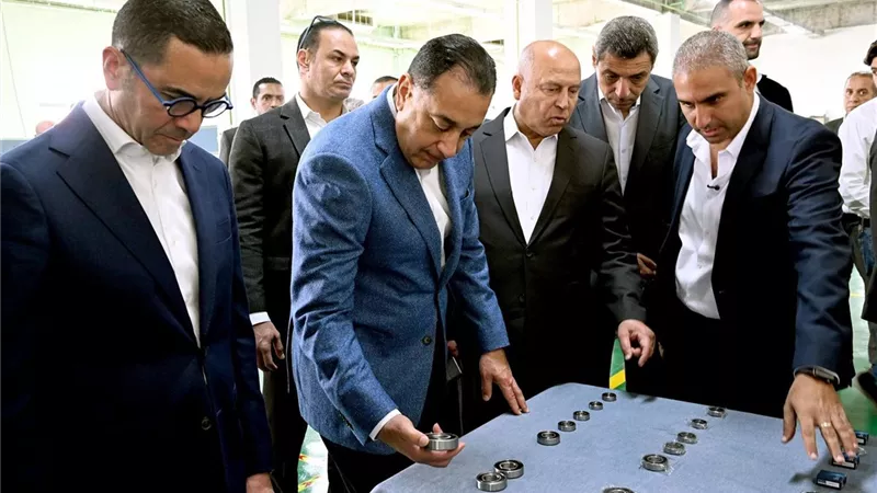 مدبولى يفتتح المصنع الأول من نوعه لإنتاج 