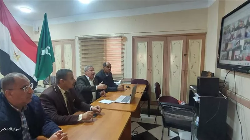4 نماذج بامتحانات الشهادة الإعدادية.. منع تجمع أولياء الأمور أمام اللجان 