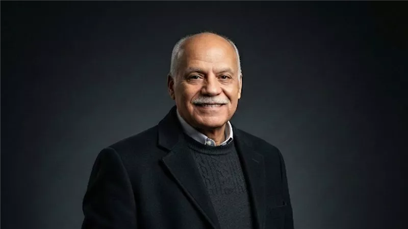 محمد أبو العلا: 