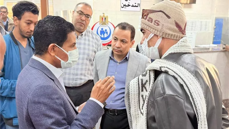 وكيل صحة الأقصر يتابع الخدمات بعيادات مستشفي الحميات