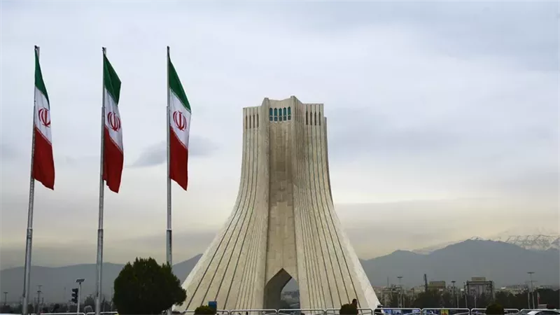 إيران تهدد إسرائيل والولايات المتحدة في حالة العدوان