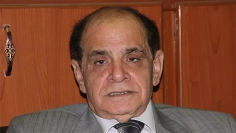 صلاح فوزي يوضح فلسفة الرقابة البرلمانية والتعاون بين السلطات في الدستور 