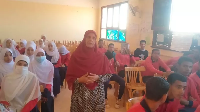 توافد طلاب الإعدادية بقاعات باريس التعليمية لمحاربة الدروس الخصوصية