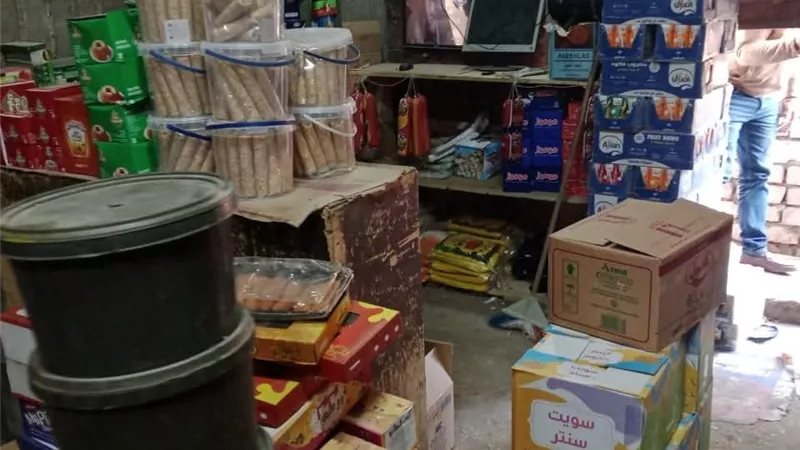  قبل تداولها بالأسواق.. ضبط 250 كيس مقرمشات مجهولة المصدر بالأقصر