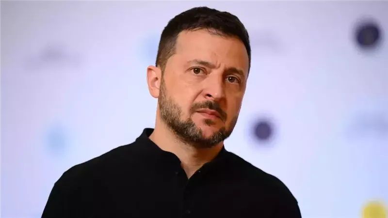 بسبب ترامب.. زيلينسكي: أشعر بضغط أمريكي وأطالب روسيا بالتنازل لأجل السلام
