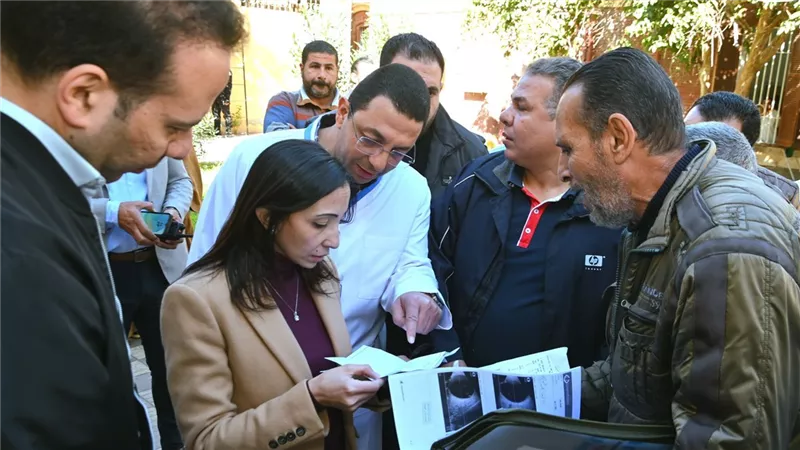 محافظ البحيرة تتفقد مستشفى العيون بدمنهور وتوجه بتحسين مستوى الخدمات