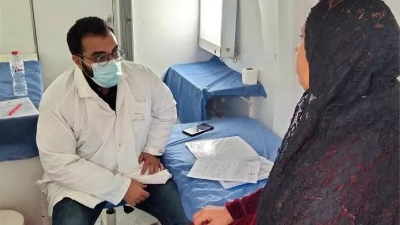 تقديم 2253 خدمة طبية مجانية خلال يومين بقافلة «جايين لأهالينا» في بيلا