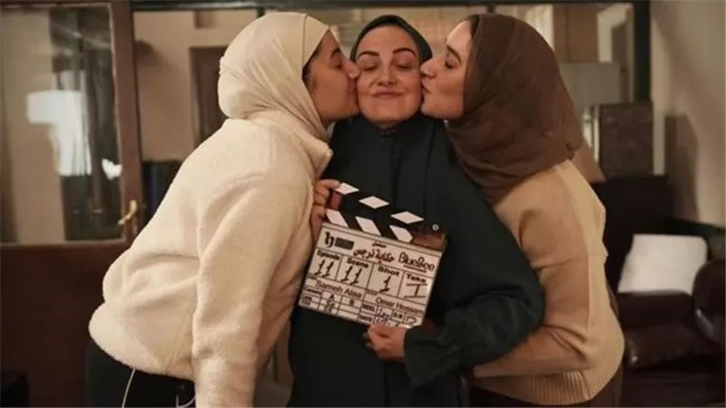 ريهام عبد الغفور تشيد ببنتين من كواليس مسلسل «حكاية نرجس»