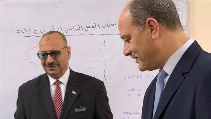 مدير تعليم الإسكندرية يصدر عدة تنبيهات خلال تفقده امتحانات صفوف النقل