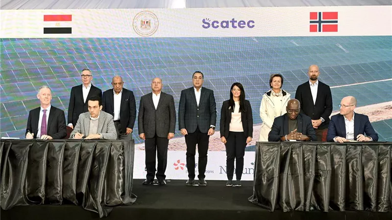 مدبولي يشهد توقيع اتفاقيات التمويل المبدئية لمشروع «ڤالي للطاقة المستدامة»
