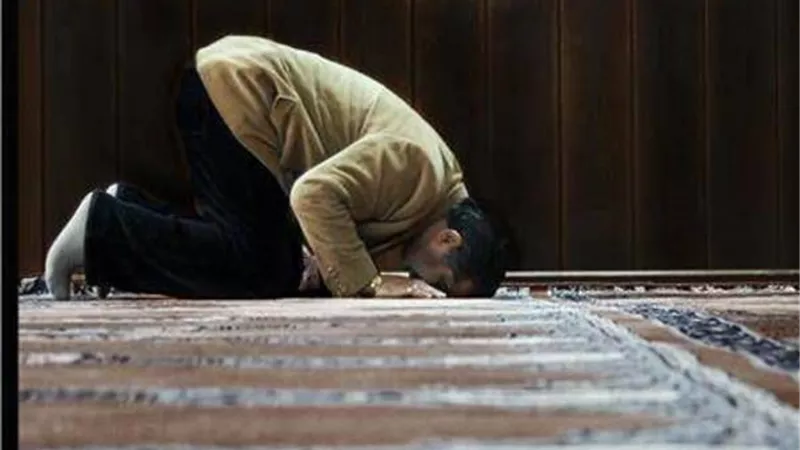 كيف كان النبي يصلي قيام الليل بالعشر الأواخر من شهر رجب؟ 