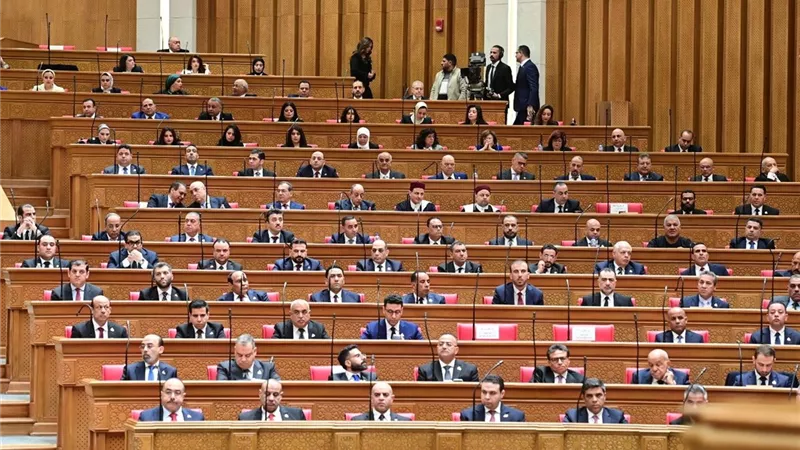 من بلاط الجلالة إلى قبة البرلمان.. نجوم الإعلام في مجلس النواب 2026
