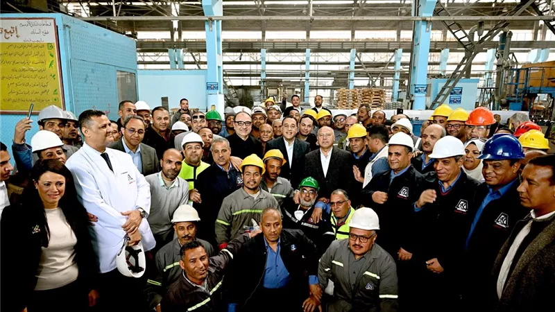 «مدبولي»: الخط الجديد بشركة مصر للألومنيوم يعمق التصنيع المحلي