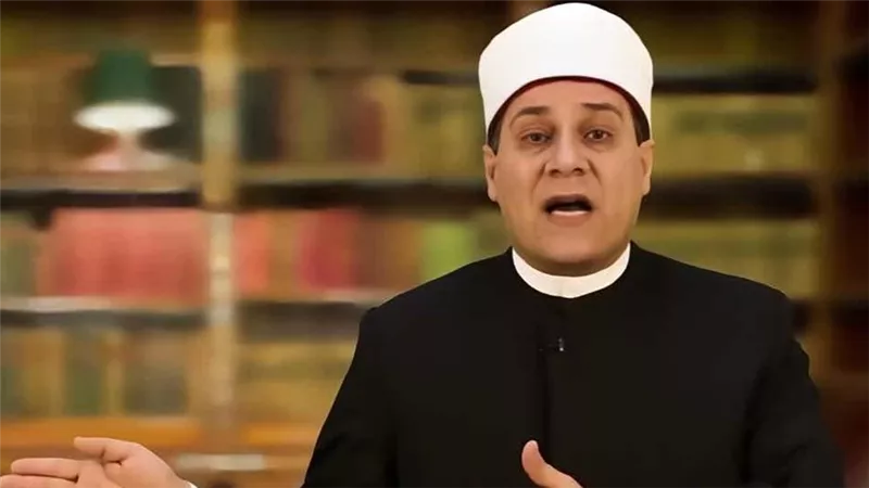 الأوقاف تحيل مظهر شاهين للتحقيق بعد تصريحاته المثيرة