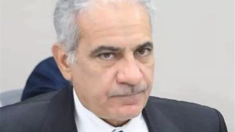 رئيس جامعة أسوان يتابع امتحانات الفصل الدراسي الأول