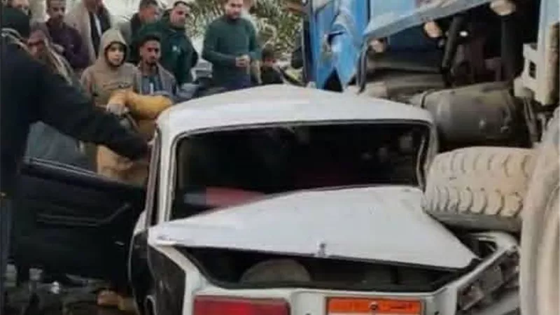 إصابة 3 أشخاص في تصادم سيارة نقل وأجرة أعلى كوبري الواسطى بأسيوط 