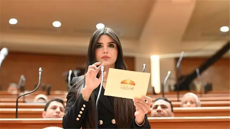 بعد تصدرها الترند أثناء حلف اليمين.. من هى النائبة ريهام أبو الحسن؟