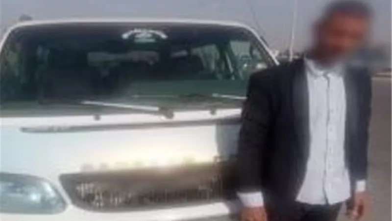 الداخلية تكشف ملابسات جلوس شخص أعلى ميكروباص أثناء سيره بالتجمع