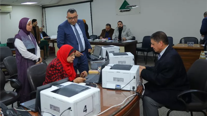 فيصل حسنين يتقدم بأوراق ترشحه لمقعد نقيب المهندسين
