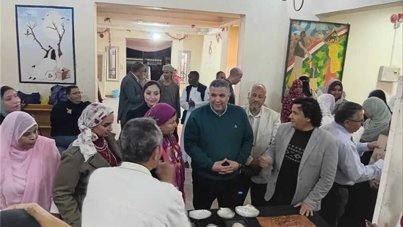 بأعمال إبداعية.. وزارة الثقافة تختتم قافلتها بمحافظة البحر الأحمر