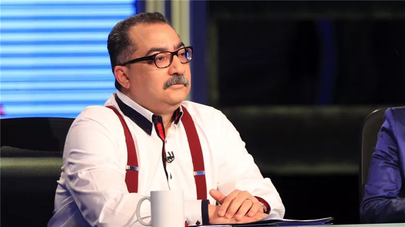 آخرهم إبراهيم عيسى.. مشاهير سمعوا خبر وفاتهم من السوشيال ميديا