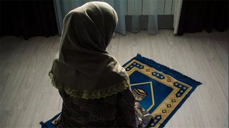 هل الشكوى إلى الله من البشر تعتبر غيبة؟.. أمين فتوى يوضح 
