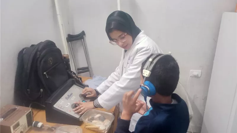 قافلة طبية من جامعة سوهاج إلى أطفال الكوثر 