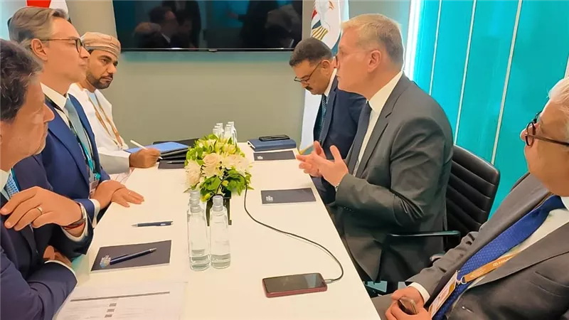 وزير البترول يبحث مع شركات صينية وبرازيلية فرص استثمارية جديدة