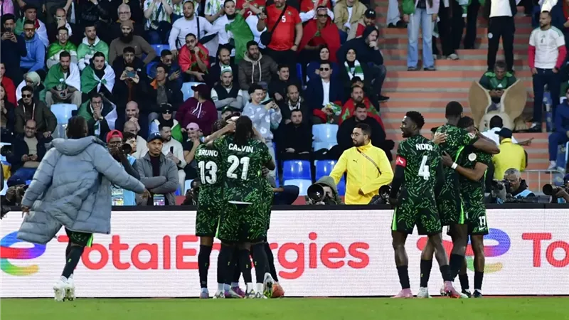 لاعب نيجيريا: سنقاتل أمام المغرب من أجل عائلاتنا وأهلنا
