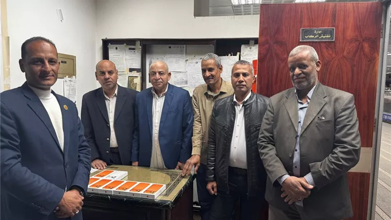 إحباط محاولة تهريب عدد من تليفونات الآيفون 17 برومكس قبل تهريبها للسعودية 