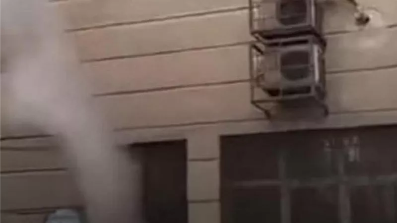 عقب سيجارة يتسبب في حريق بالمعهد العالي للخدمة الاجتماعية بالإسكندرية|خاص