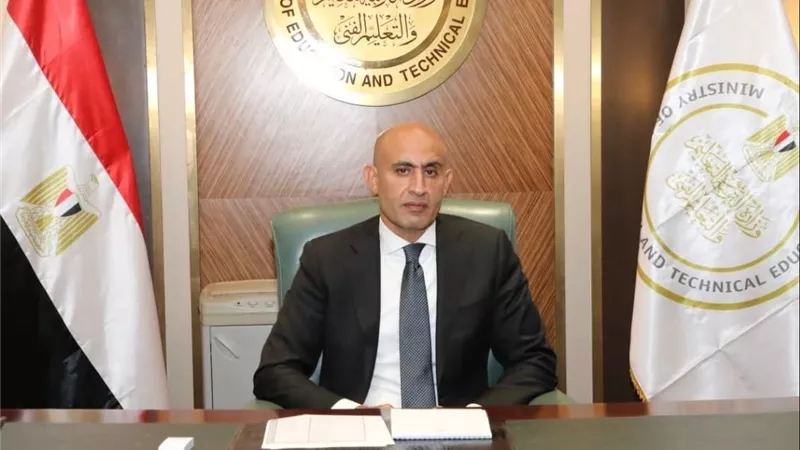 بالمستندات.. إحالة وزير التعليم للمحاكمة الجنائية والمطالبة بحبسه وعزله