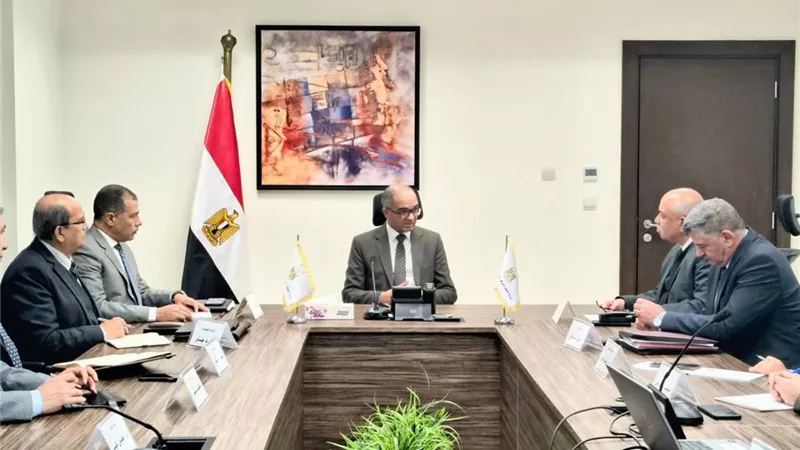  نائب وزير الإسكان: تسريع وتيرة العمل بمشروعات حياة كريمة
