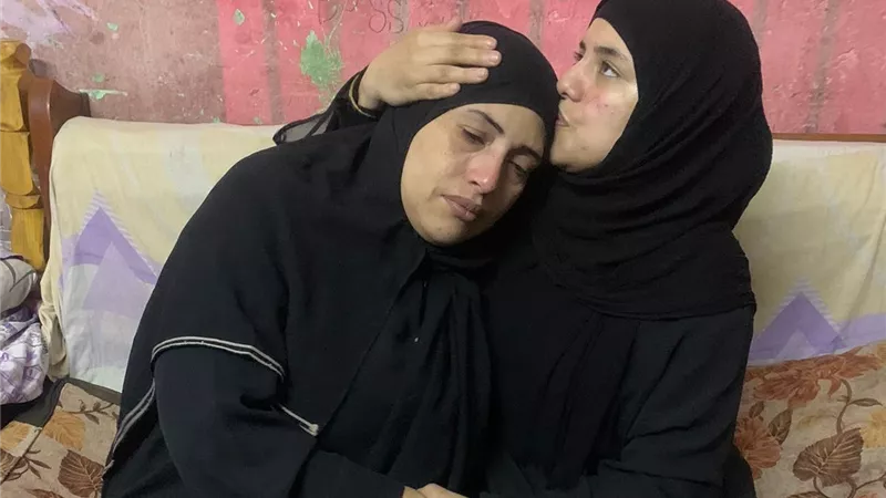 والدة ضحية الدارك ويب: «ابني اندفن أعضاء.. وأبوه مات ومستنين الحكم»|خاص