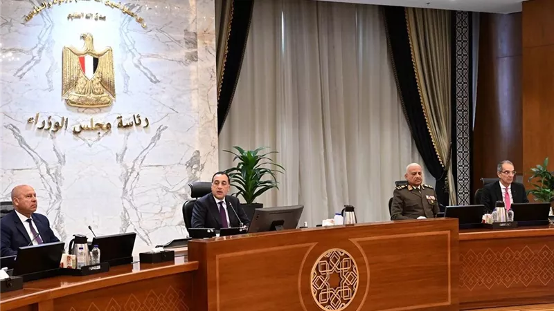رئيس مجلس الوزراء يستعرض نشاط الحكومة خلال أسبوع