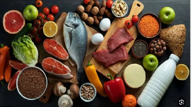 وداعا لسيطرة الخبز والمكرونة.. تفاصيل الهرم الغذائي الجديد للصحة|فيديو