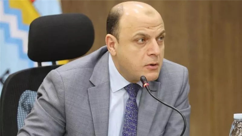 استمرار توقف حركة الملاحة والصيد بميناء البرلس